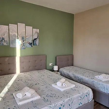 La Perla Di B & J Apartment