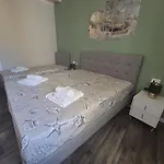 La Perla Di B & J